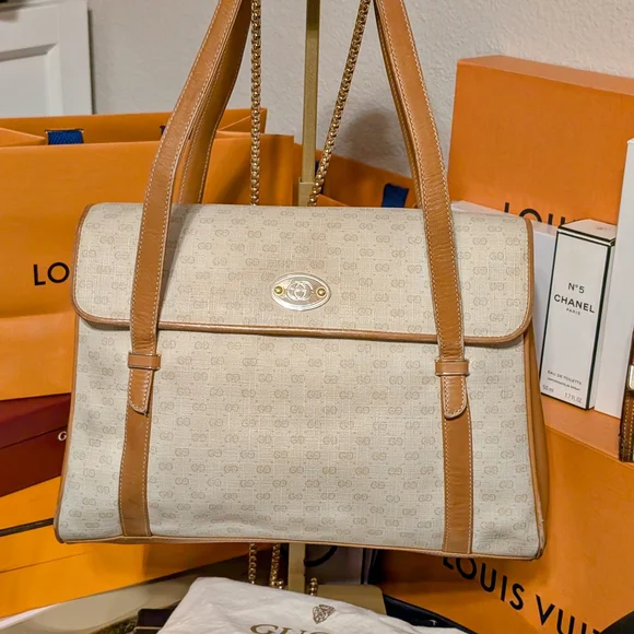 Gucci Beige and Brown Shoulder Bag - Picture 12 of 16
